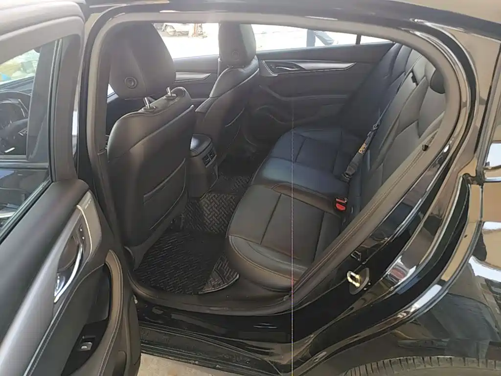 Cadillac CT5 — миниатюра 17