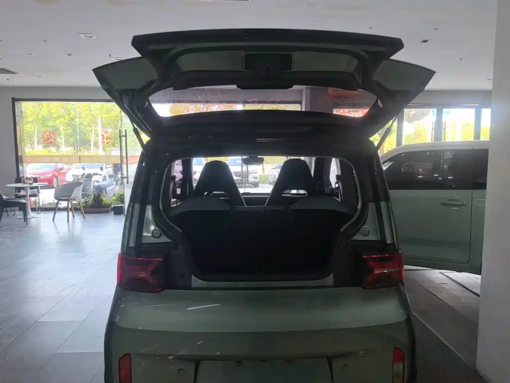 Wuling MINIEV — миниатюра 19