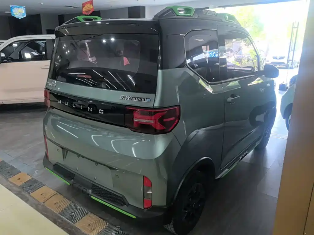 Wuling MINIEV — миниатюра 7