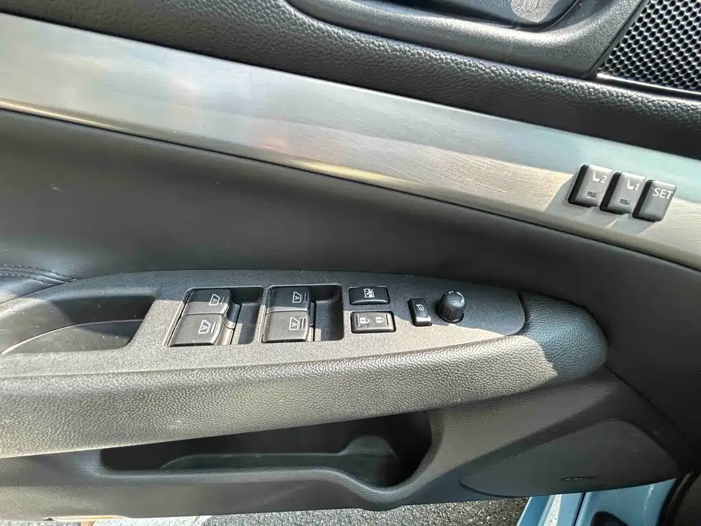 Infiniti G — миниатюра 24