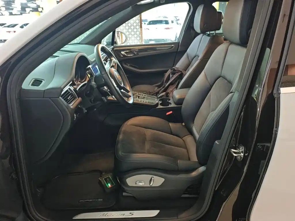 Porsche Macan — миниатюра 15