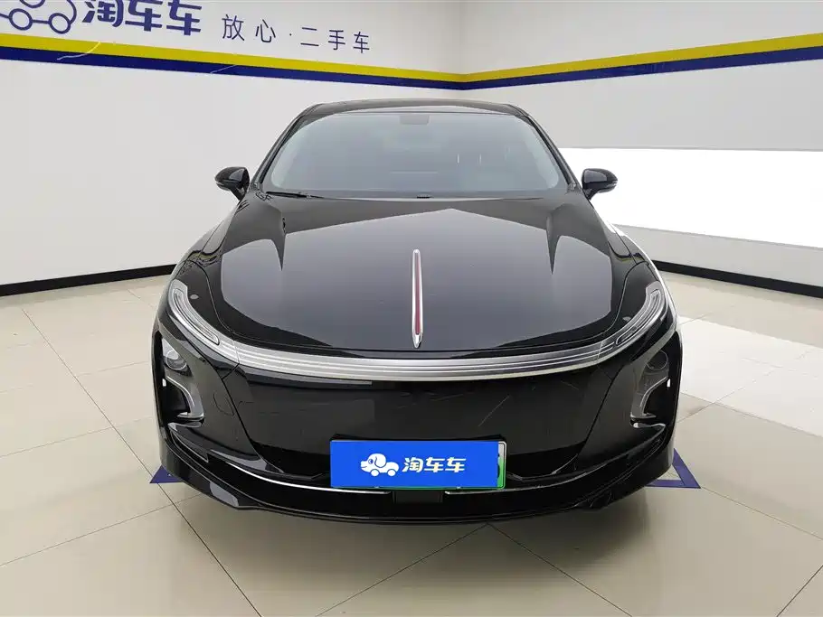 Hongqi E-QM5 2025 500km