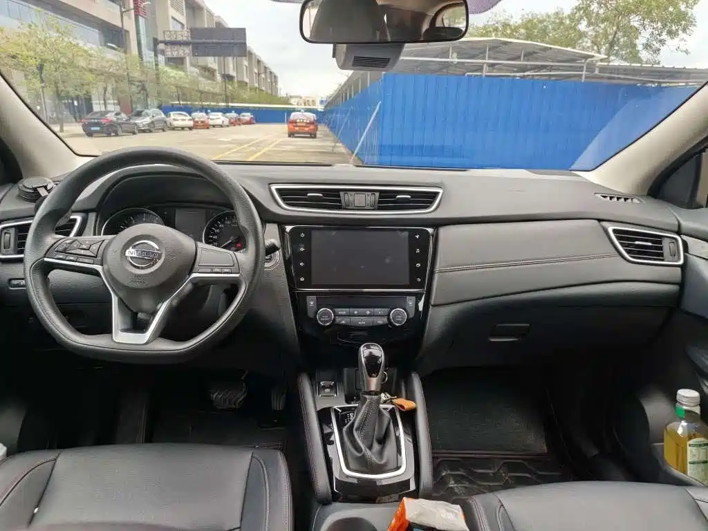 Nissan Qashqai — миниатюра 8