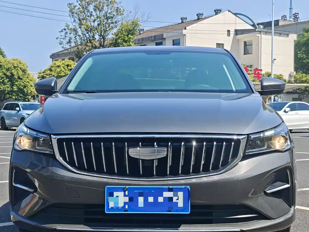 Geely Emgrand 2025 4 1.5L CVT Luxury