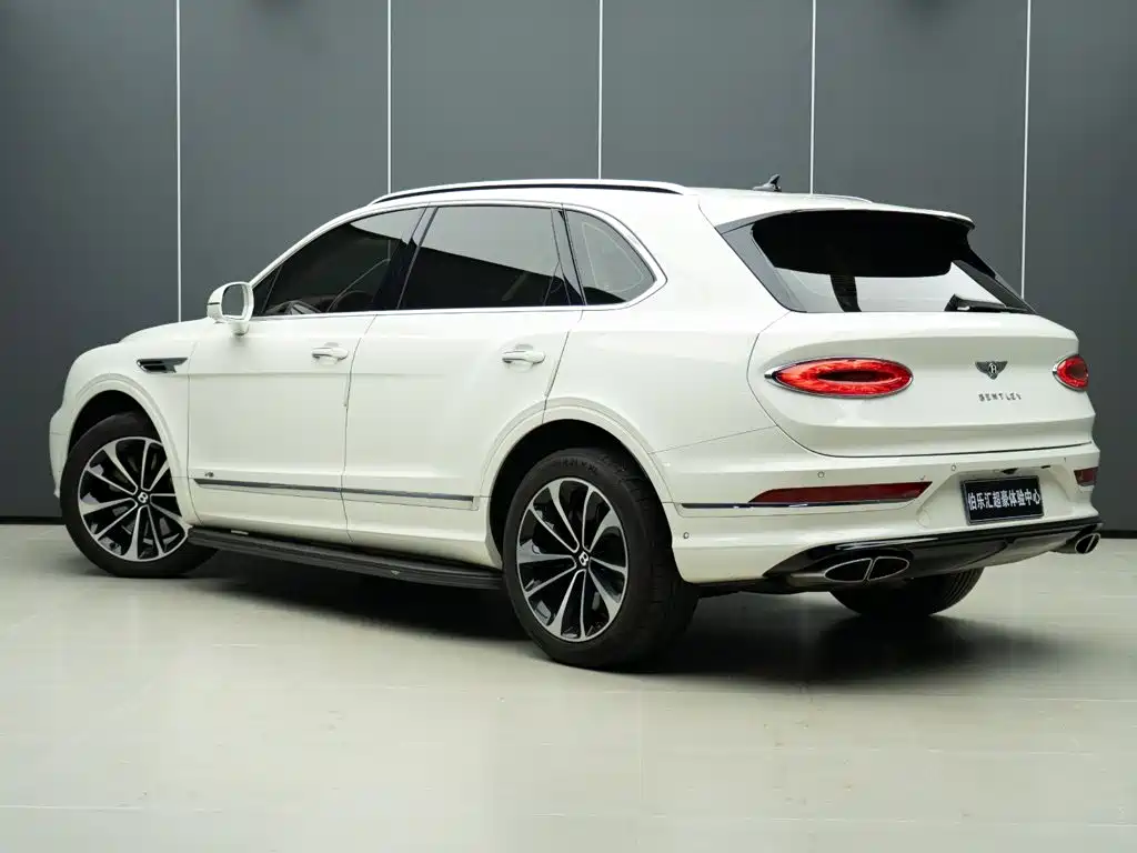 Bentley Bentayga — миниатюра 5