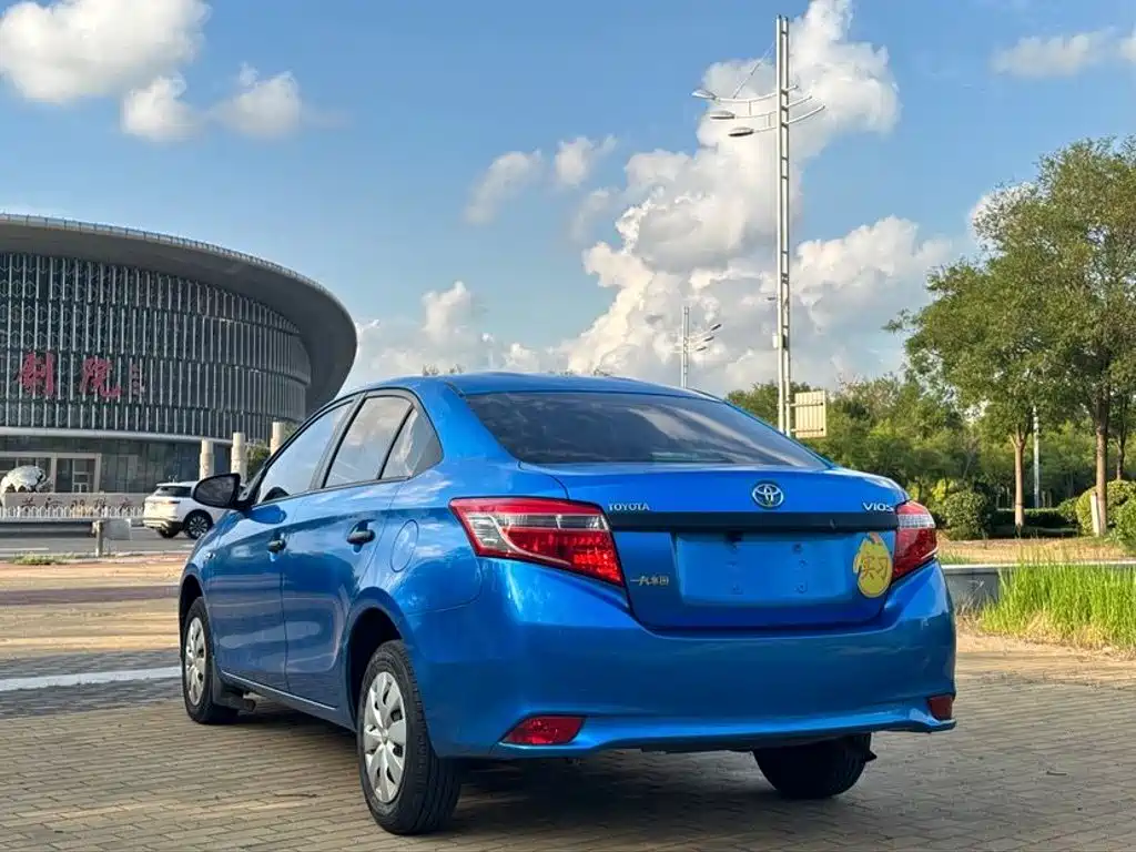 Toyota Vios — миниатюра 6