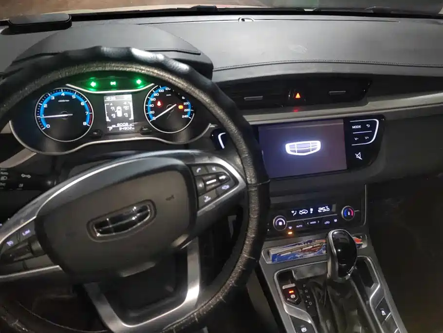 Geely Emgrand — миниатюра 12