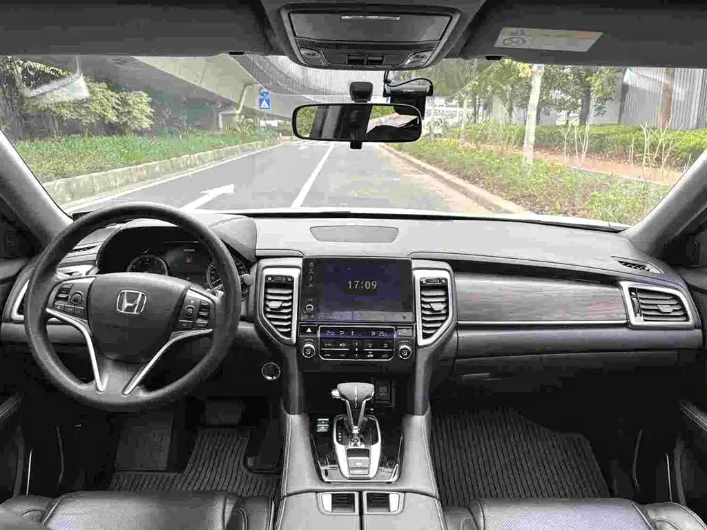 Honda UR-V — миниатюра 9