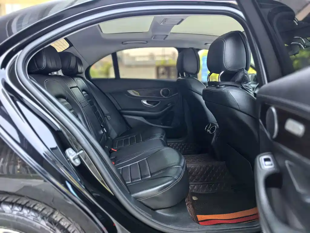 Mercedes-Benz C-Class — миниатюра 17