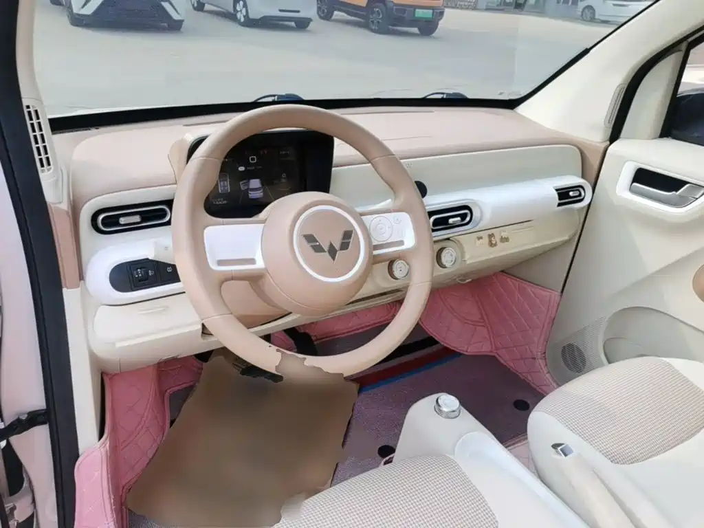 Wuling MINIEV — миниатюра 10