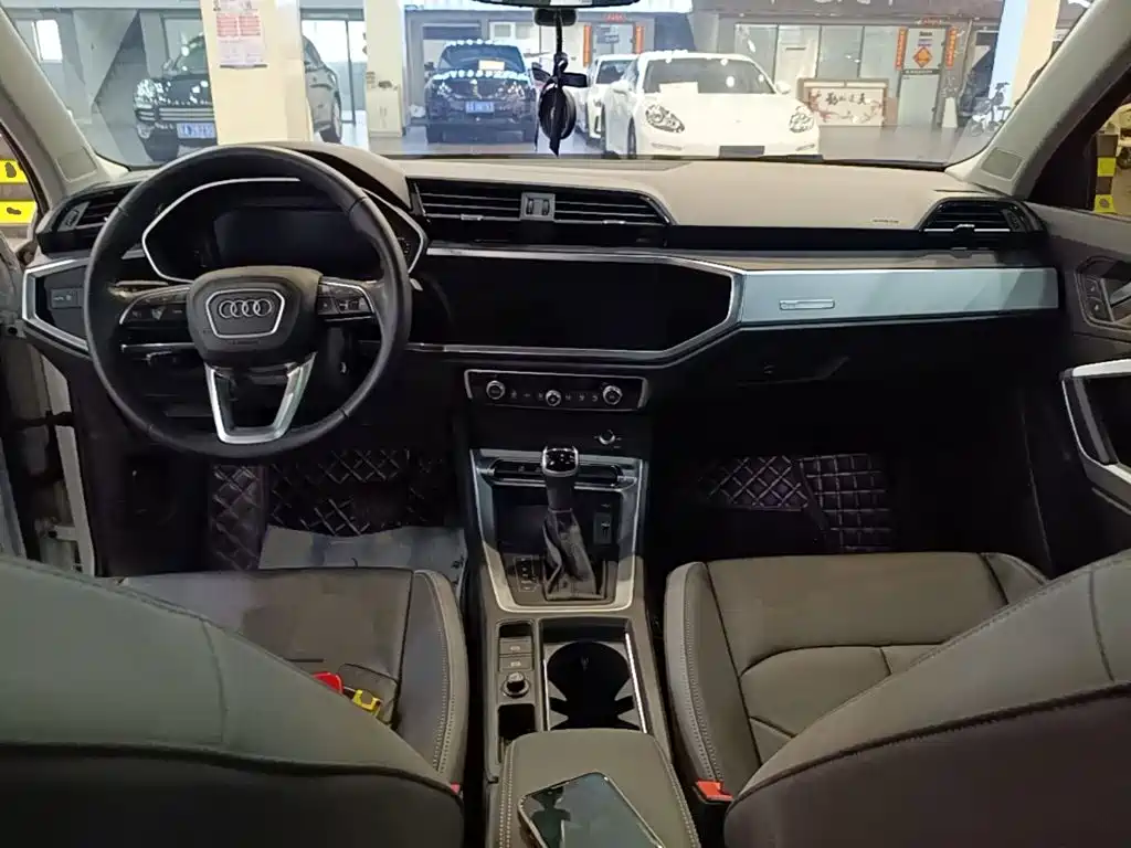 Audi Q3 — миниатюра 10