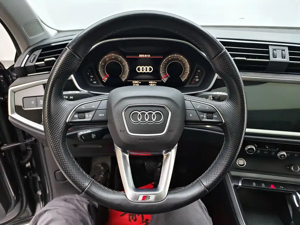Audi Q3 Sportback — миниатюра 16