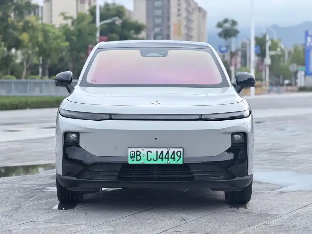 Leapmotor Leapmotor B10 — миниатюра 2