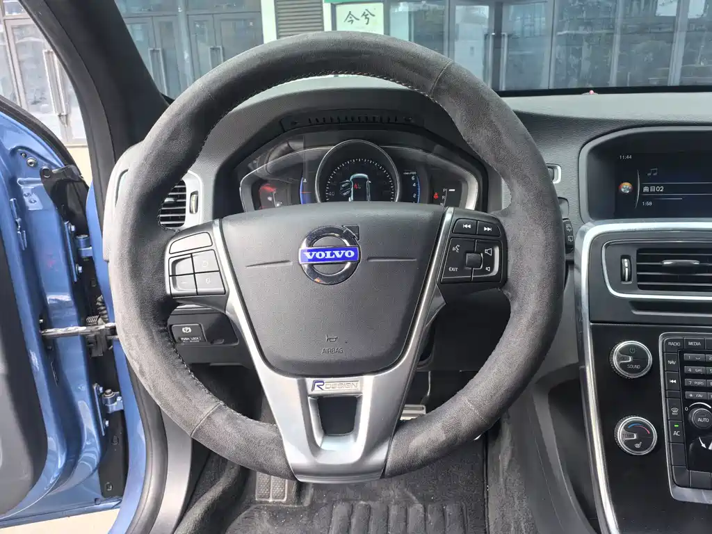 Volvo V60 — миниатюра 9