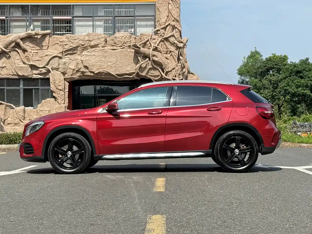 Mercedes-Benz GLA — миниатюра 3