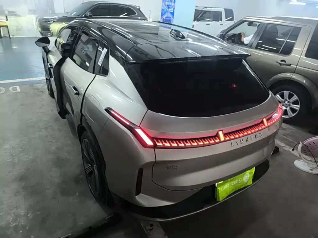 Lynk & Co 08 EM-P — миниатюра 5