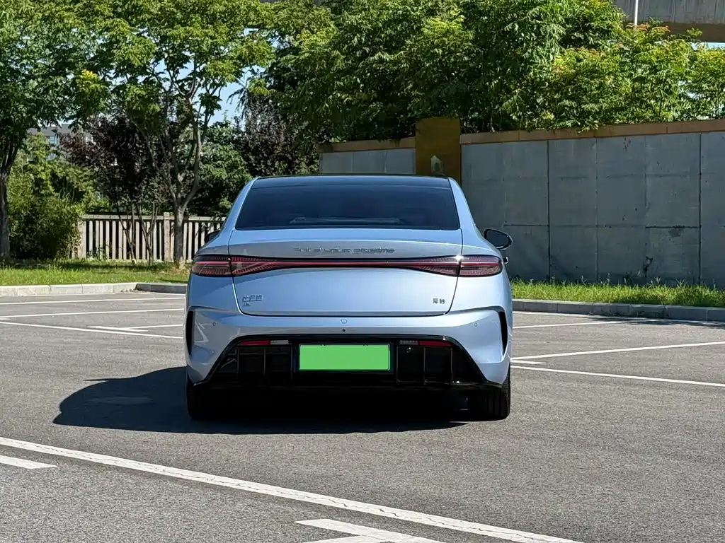 BYD Seal — миниатюра 5