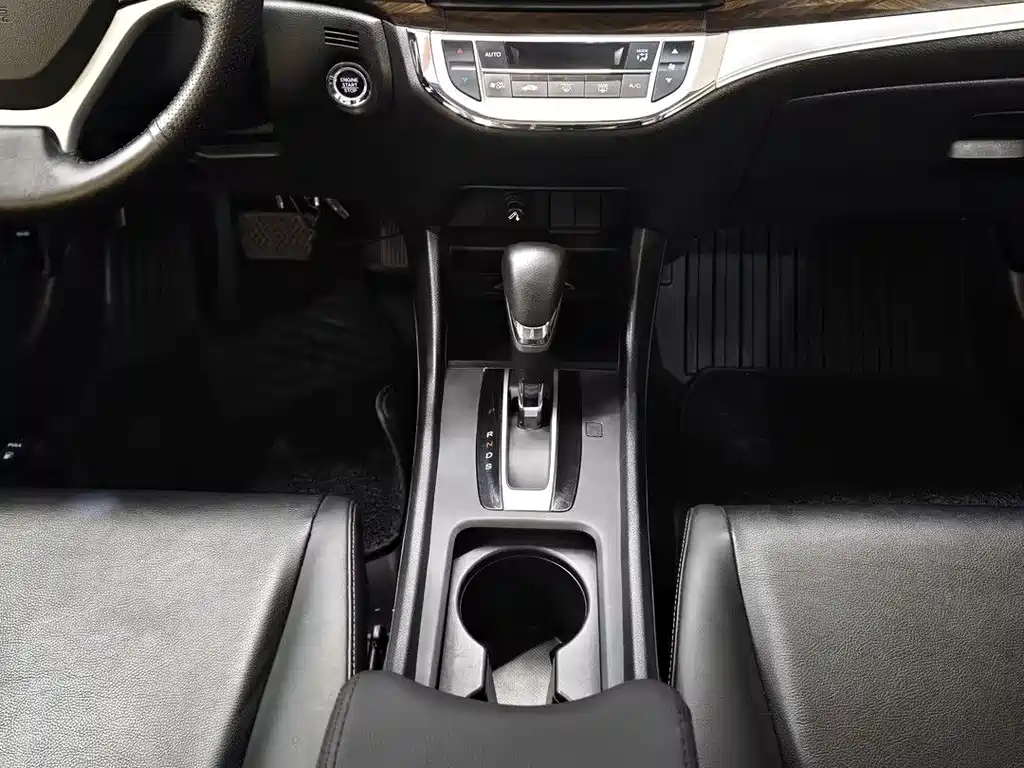 Honda Jade — миниатюра 8