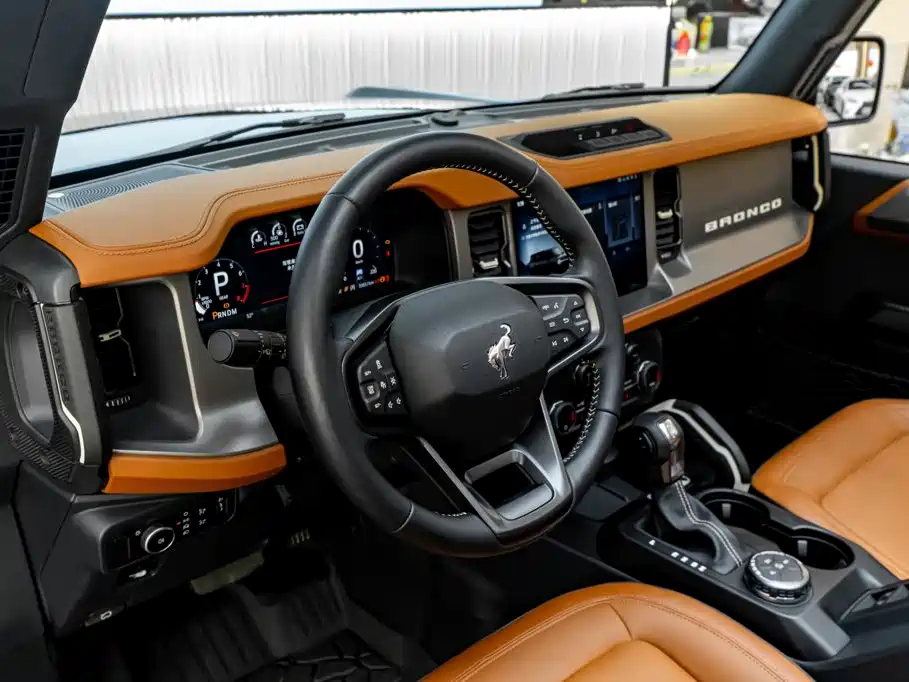 Ford Bronco — миниатюра 26