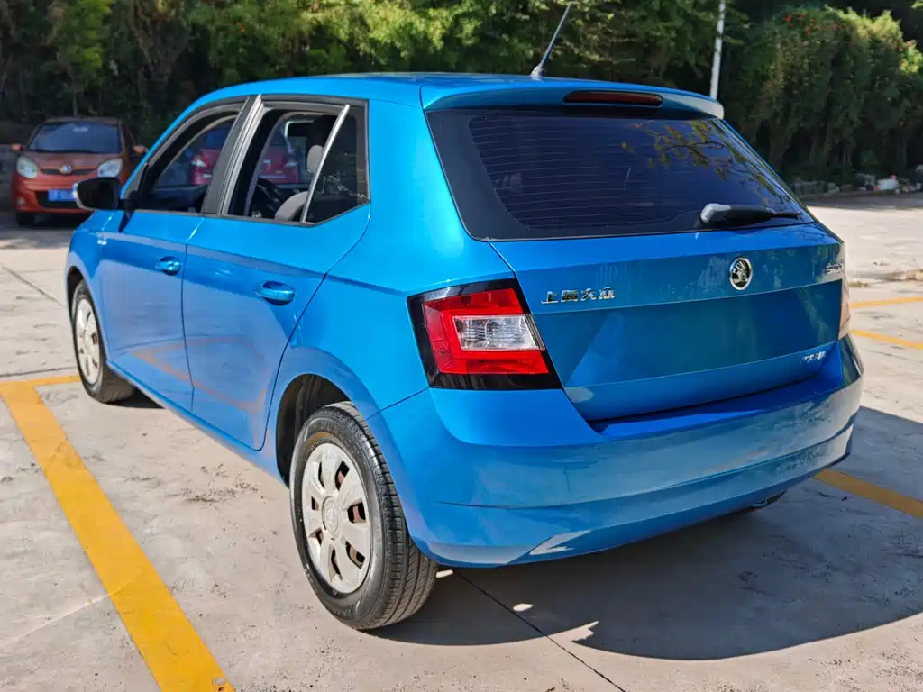Skoda Fabia — миниатюра 6