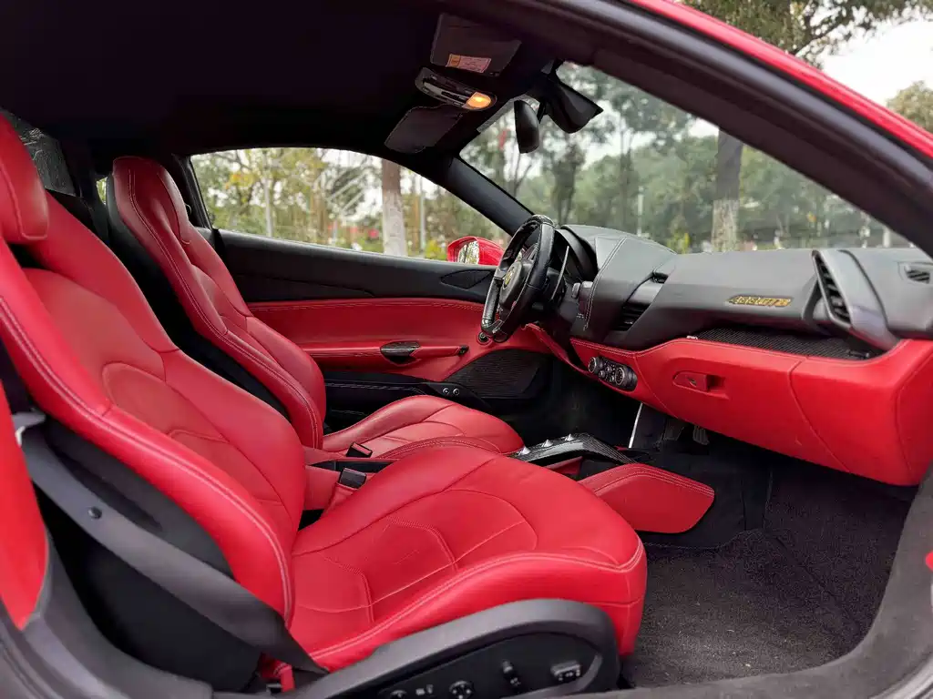 Ferrari 488 — миниатюра 13