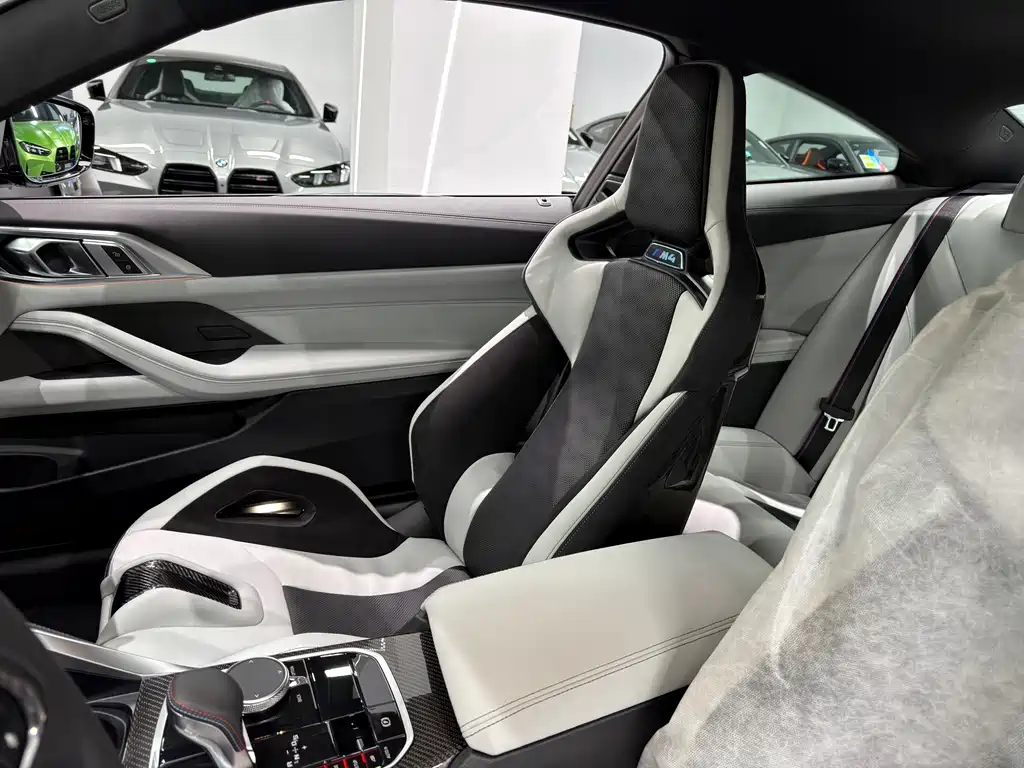 BMW M4 2024 M4 M xDrive