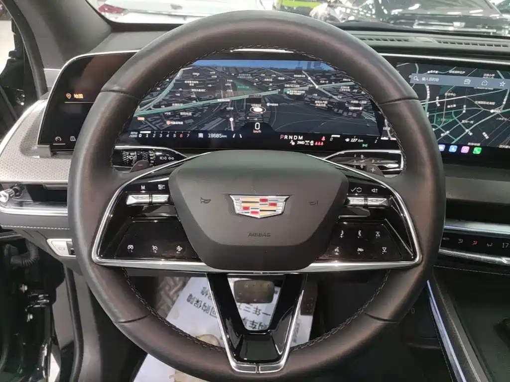 Cadillac XT5 — миниатюра 11