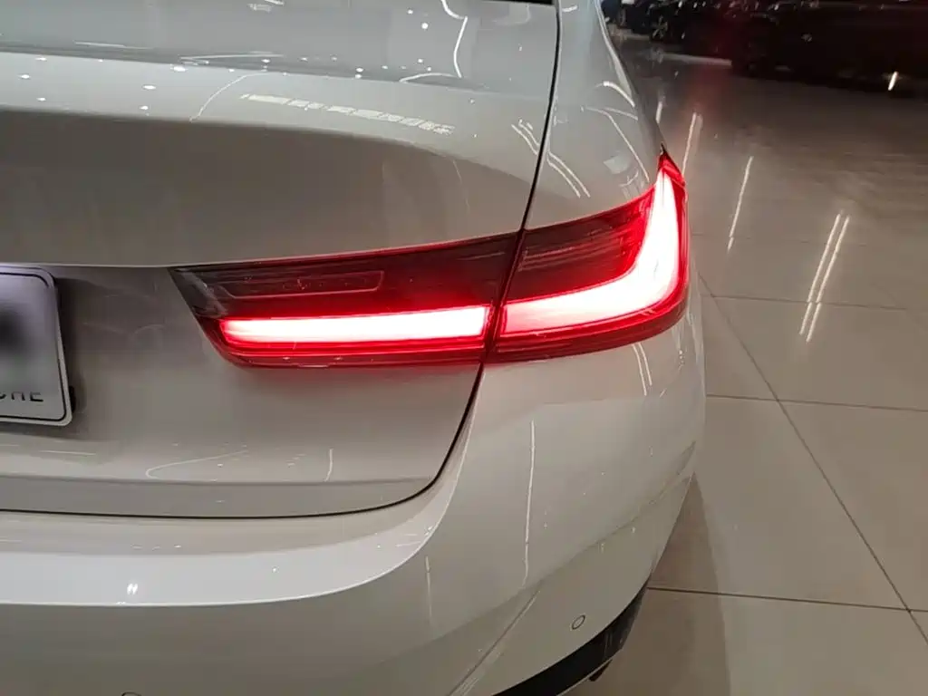 BMW i3 — миниатюра 8