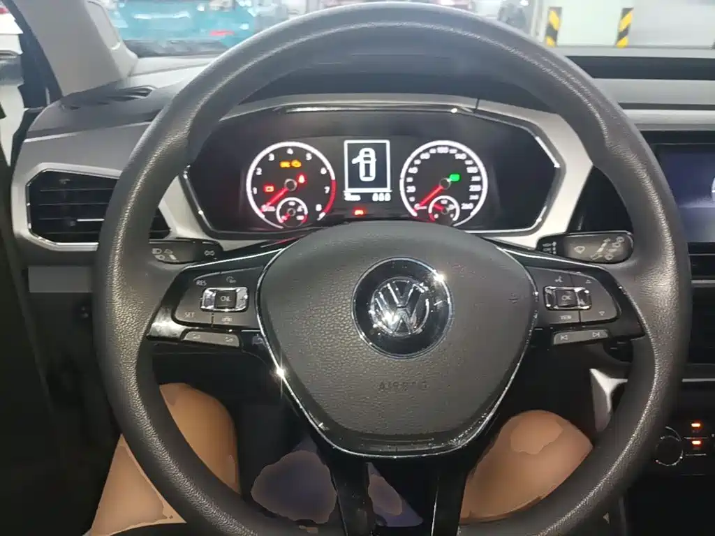 Volkswagen T-Cross — миниатюра 11