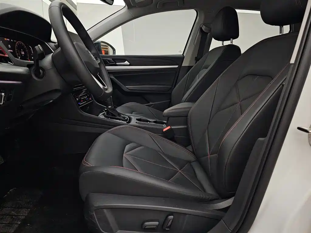 Volkswagen Lavida 2024 300TSI DSG Lead