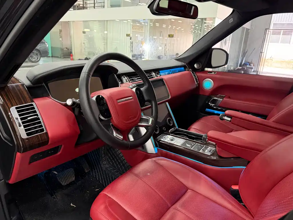 Land Rover Range Rover — миниатюра 4