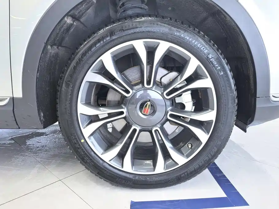 Hongqi Hongqi HS5 — миниатюра 6