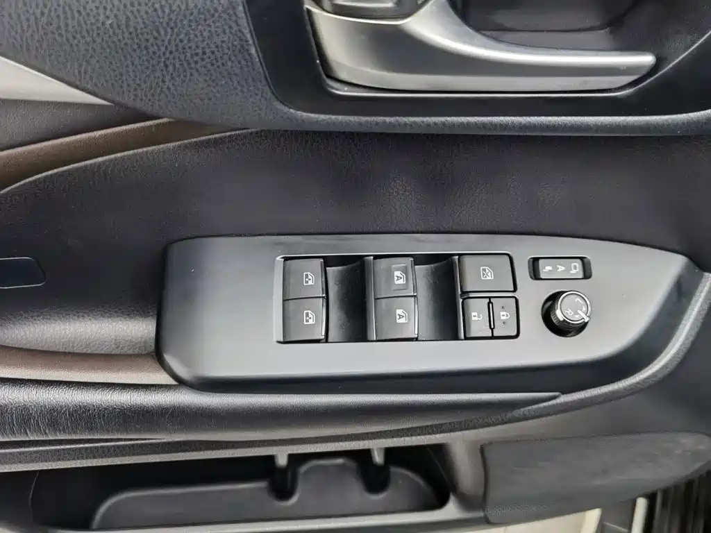 Toyota Highlander 2015 2.0T Luxury 7 мест