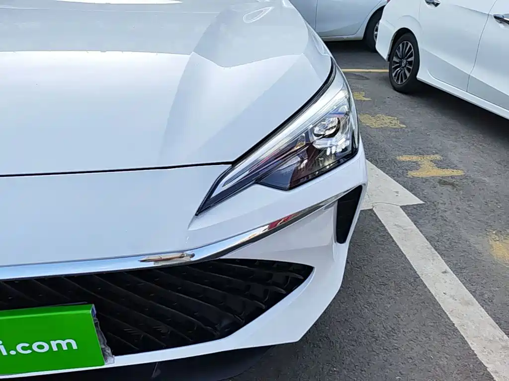 Roewe i5 — миниатюра 24