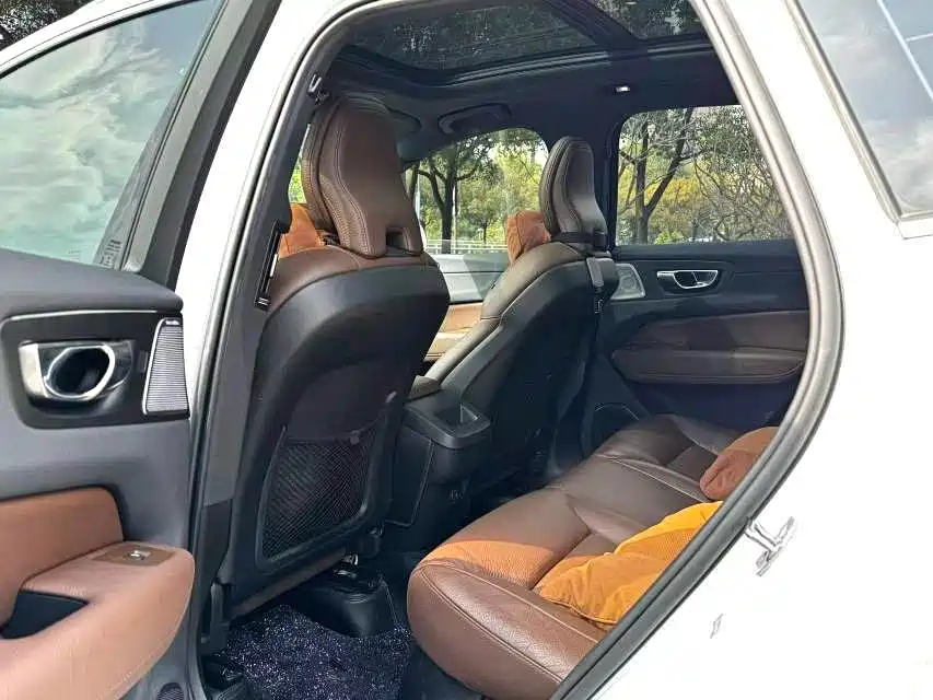 Volvo XC60 — миниатюра 8