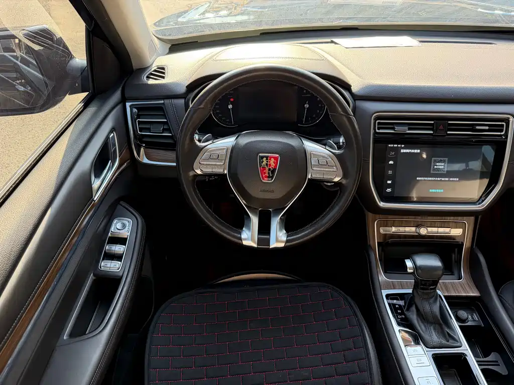 Roewe RX8 — миниатюра 17