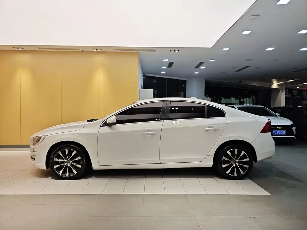 Volvo S60 2018 S60L T3
