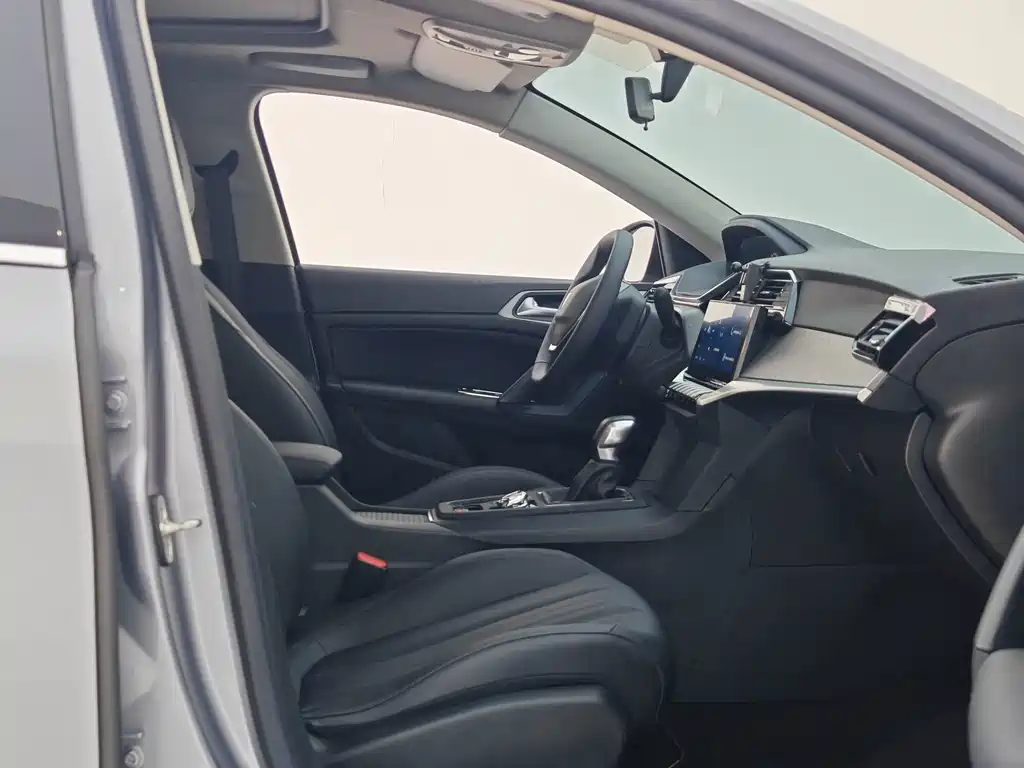 Peugeot 408 — миниатюра 10