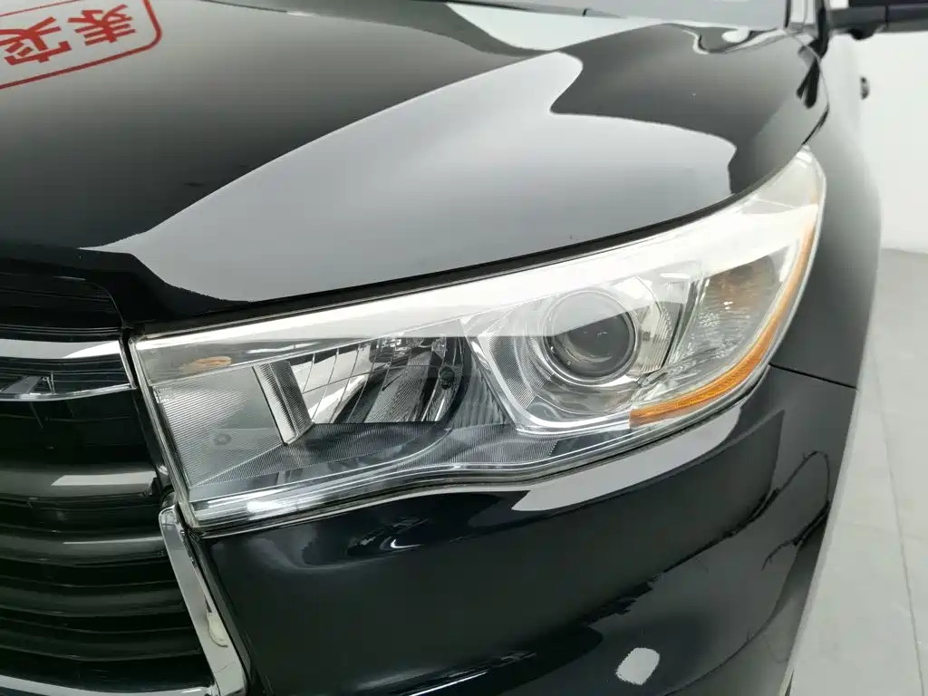Toyota Highlander 2015 2.0T Luxury 7 мест