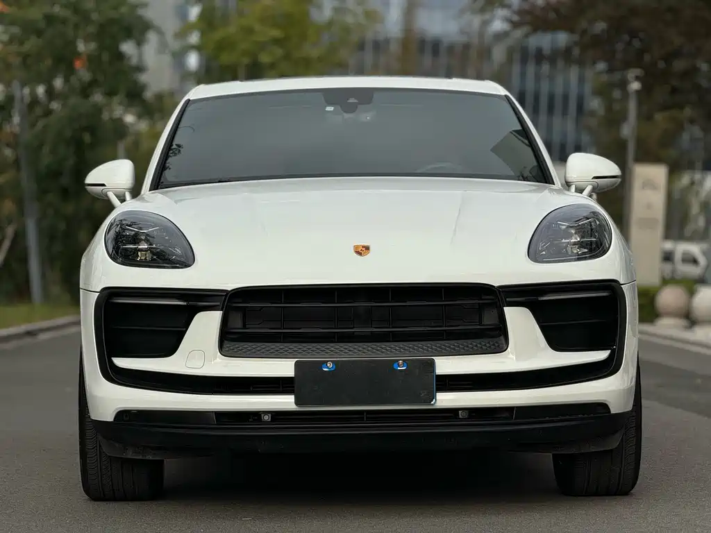 Porsche Macan — миниатюра 3