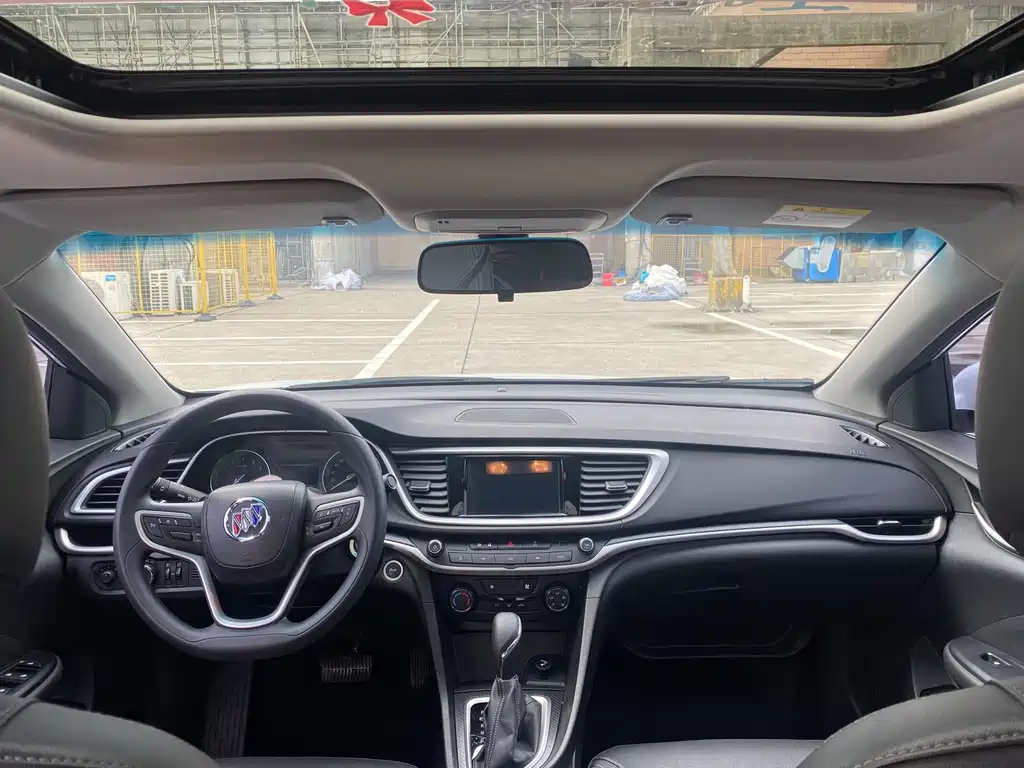 Buick Excelle — миниатюра 10