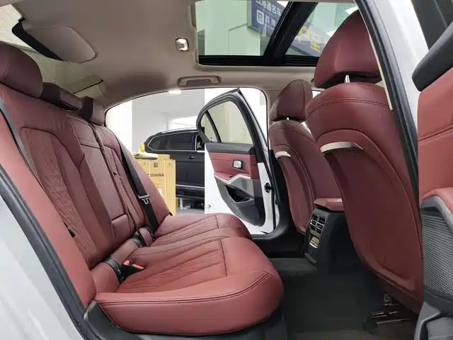 BMW 3 Series — миниатюра 18