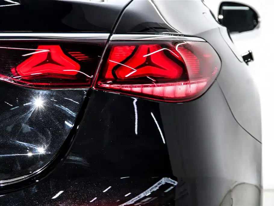 Mercedes-Benz E-Class E 2025 E 300 L Fashion
