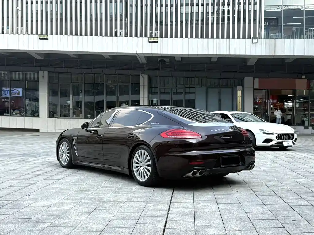 Porsche Panamera 2014 Panamera 4 Executive 3.0T