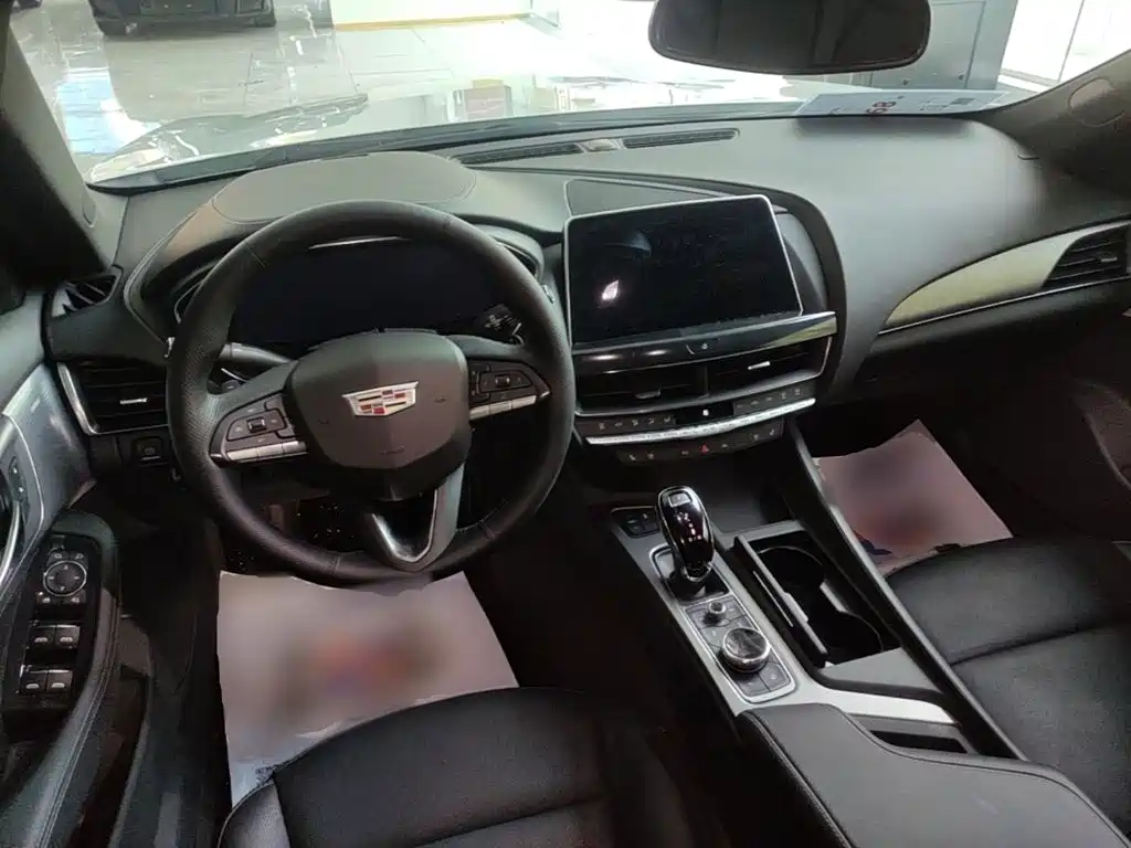 Cadillac CT5 — миниатюра 10