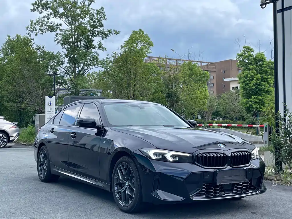 BMW 3 Series — миниатюра 3