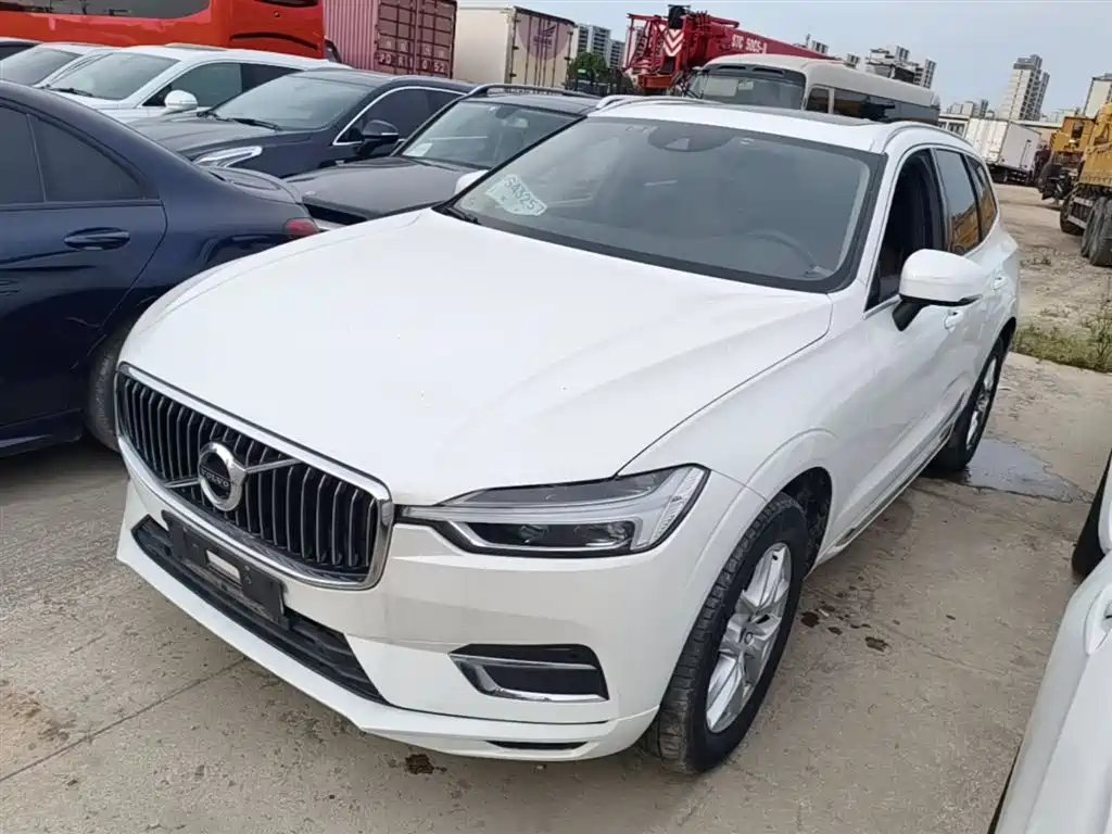 Volvo XC60 2019 T5 4WD Smart Leisure Edition China VI