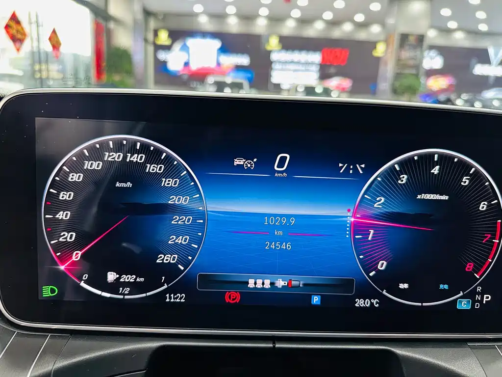 Mercedes-Benz C-Class — миниатюра 16
