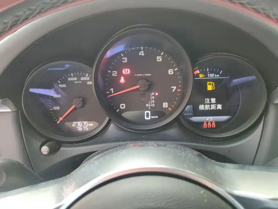 Porsche Macan — миниатюра 14