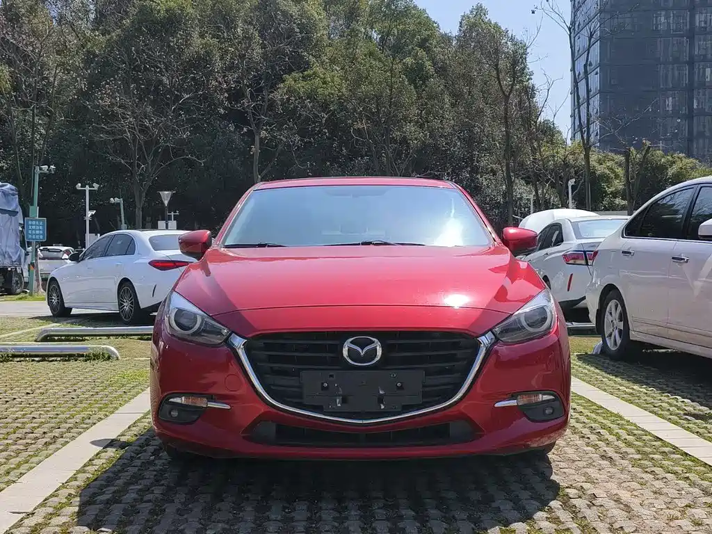 MAZDA 3 ANGKESAILA